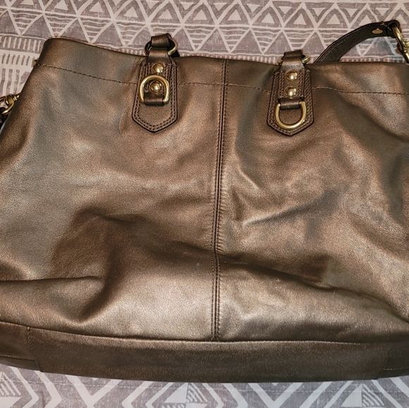 Vintage Coach Ashley in Dark Gold - Picture 7 of 13